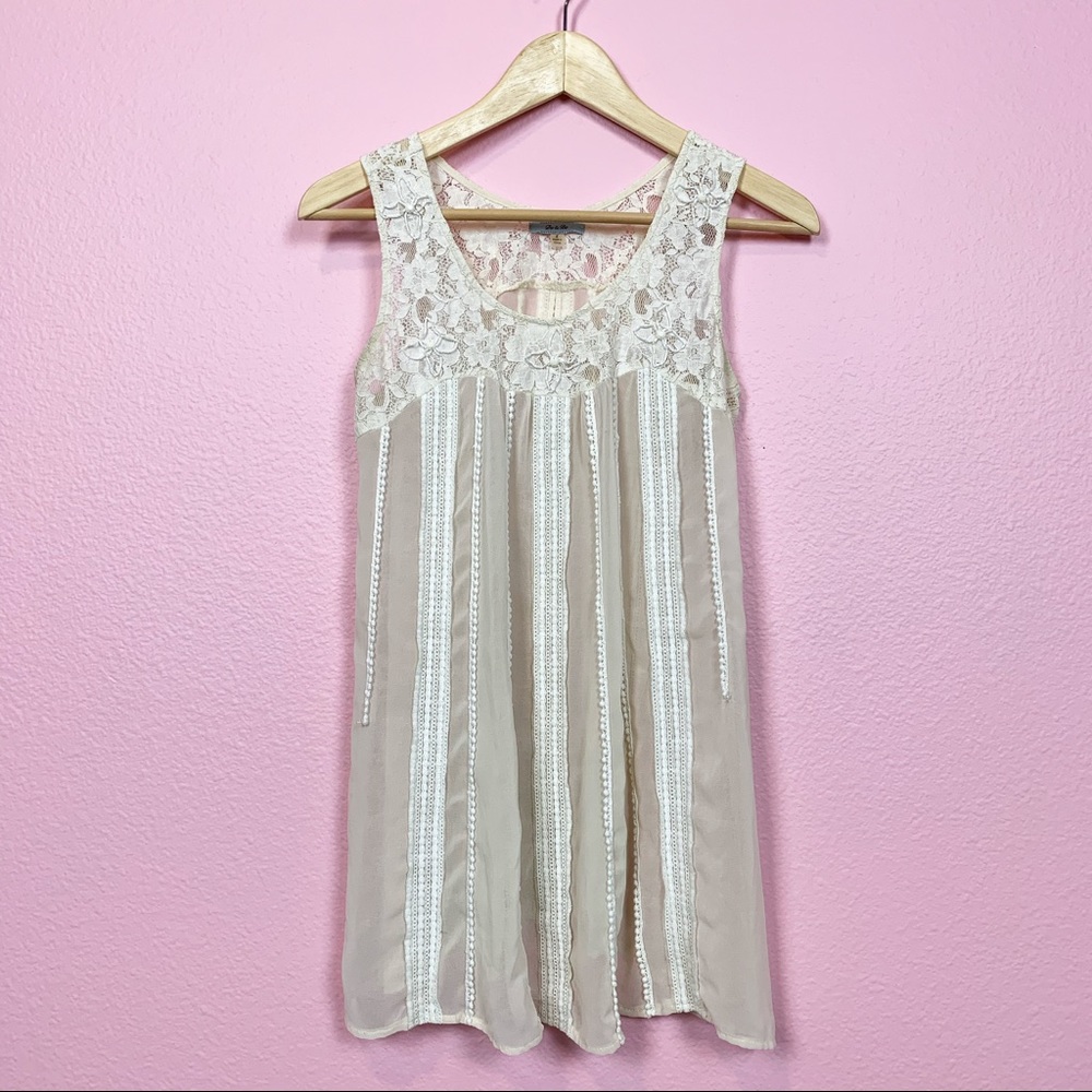 Sheer Lace Sleeveless Top • Shell Tunic • Size S